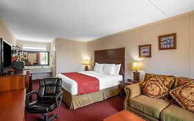 Ramada By Wyndham Branson